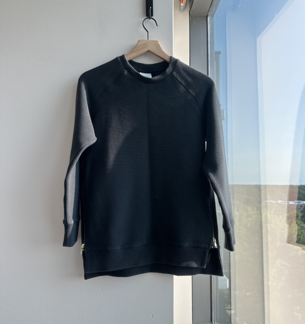 Varley Long Sleeve Black Sweater XS Oversized Boxy Ribbed Side Zip